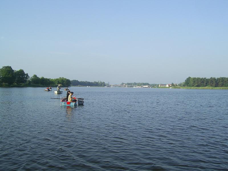 AV 06 04.JPG